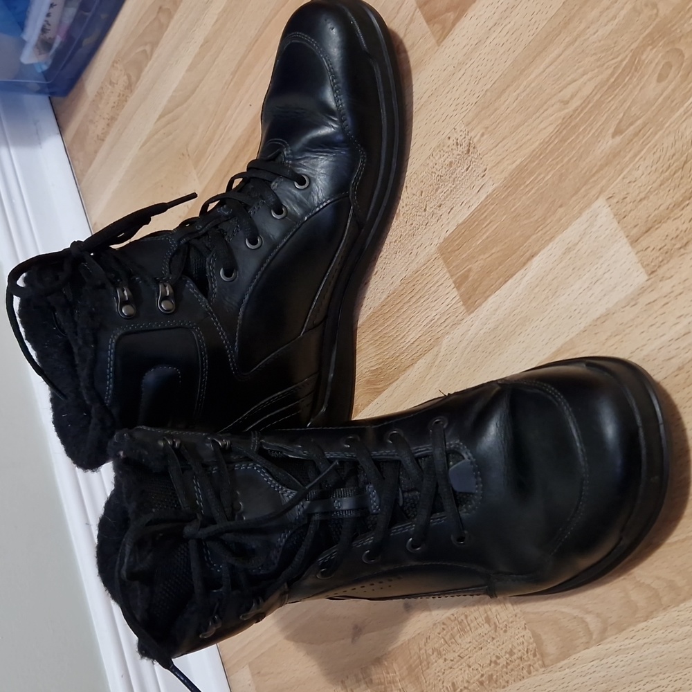 Mens ECCO winter/hiking anti-shock gore-tex boots